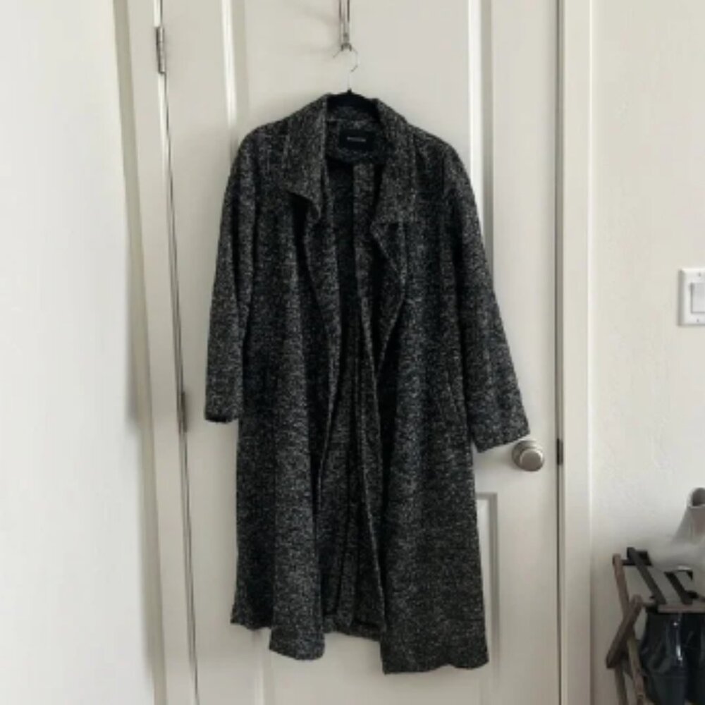 ✨ Aritzia Babaton Wool Long Coat - Black / White (M)